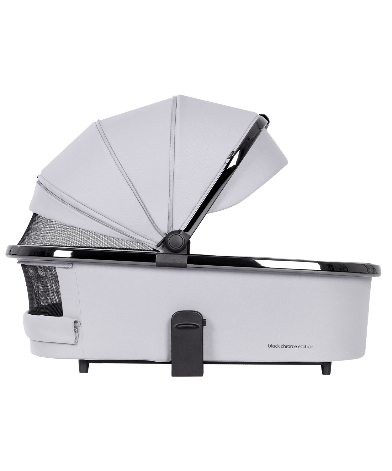 Универсальная коляска Ultimo 2 в 1 2025 ﻿Климатическое и панорамное окошки люльки регулируют приток воздуха положением защитного клапана. 